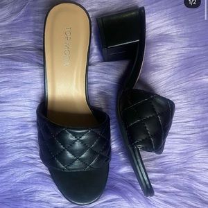 Cushion black mules